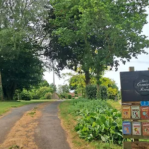 Aux Greniers à Rêves Bed & Breakfast