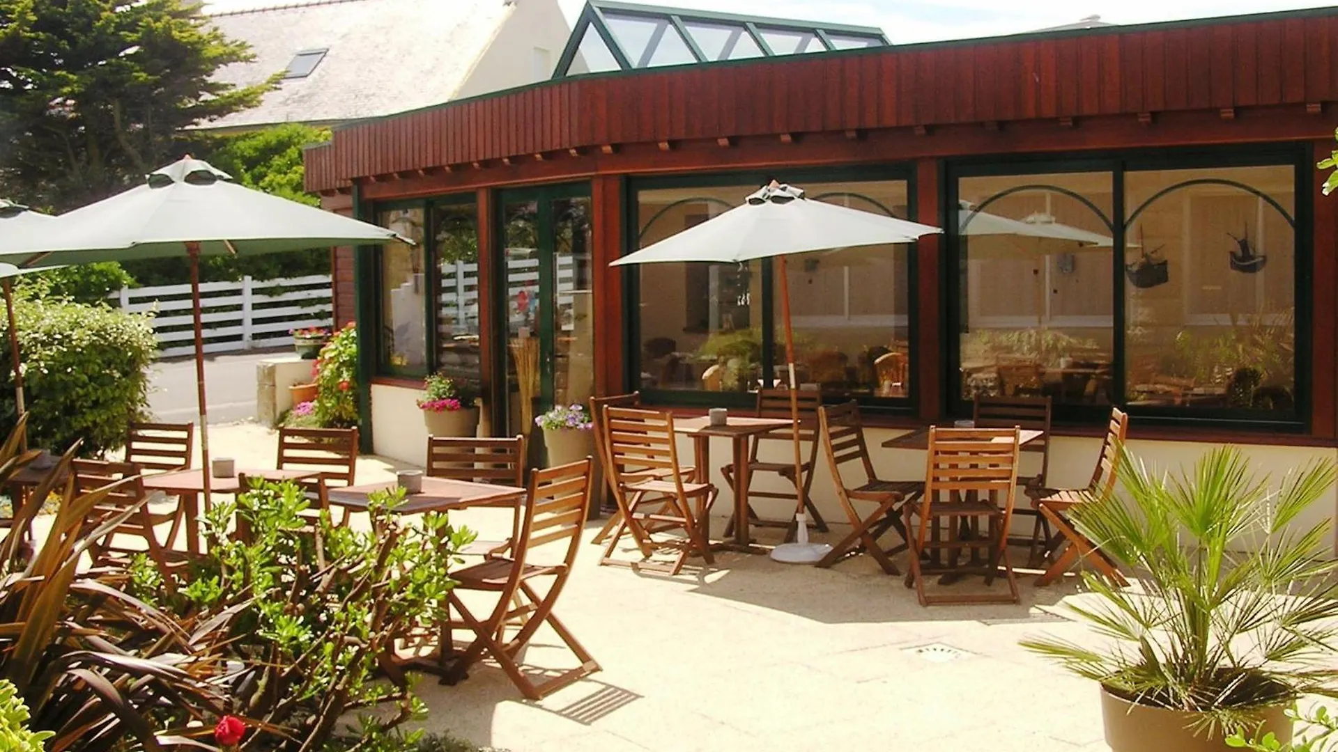 Les Ondines Hotel Saint-Guenole France